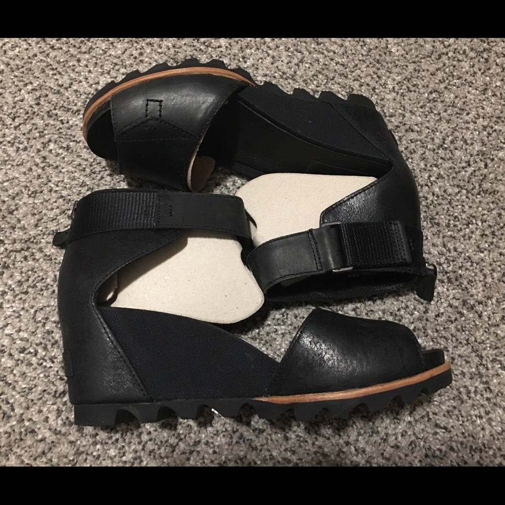 Brand New SOREL Joanie Sandal